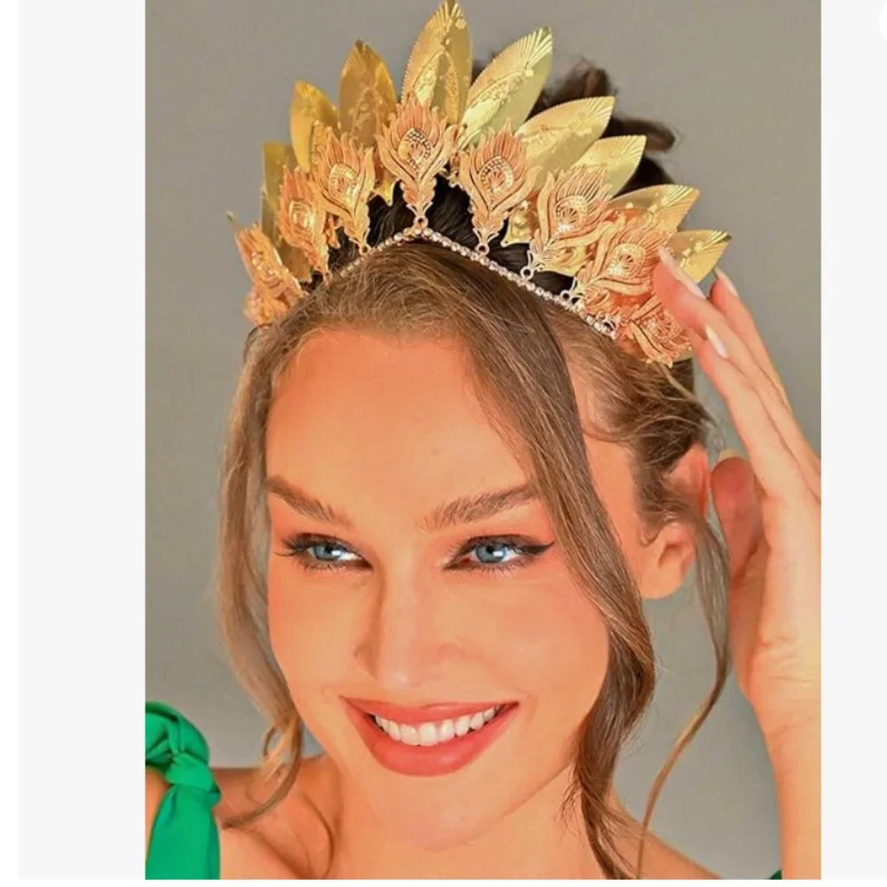 Gold Leaf Crown